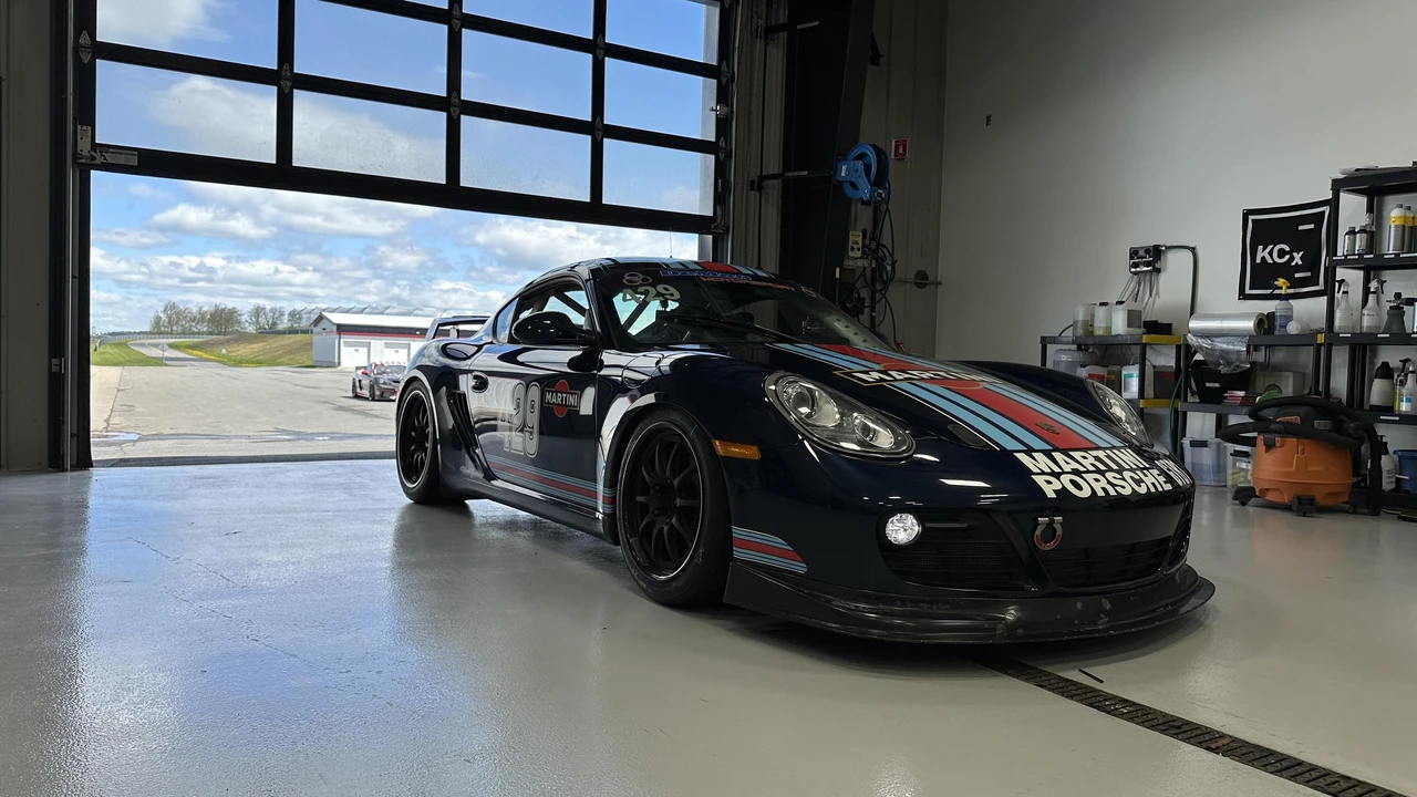 2011 Porsche 987 Cayman S - Image 8 of 31