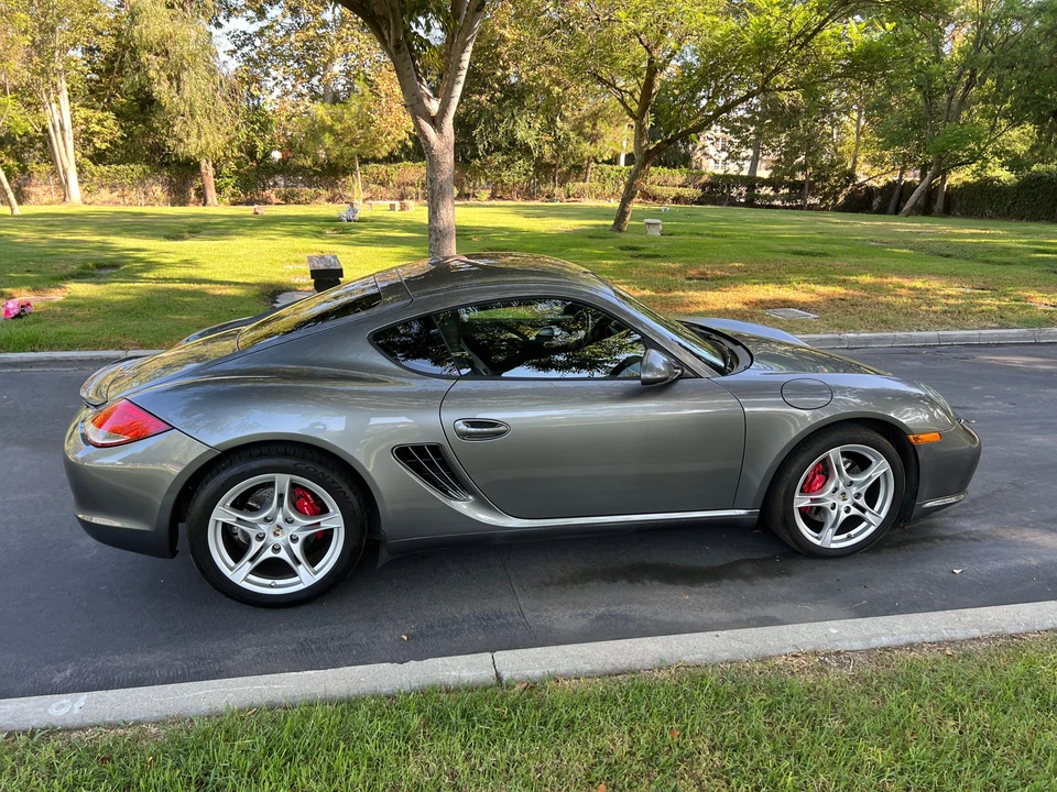 2011 Porsche 987 Cayman S - Image 10 of 31