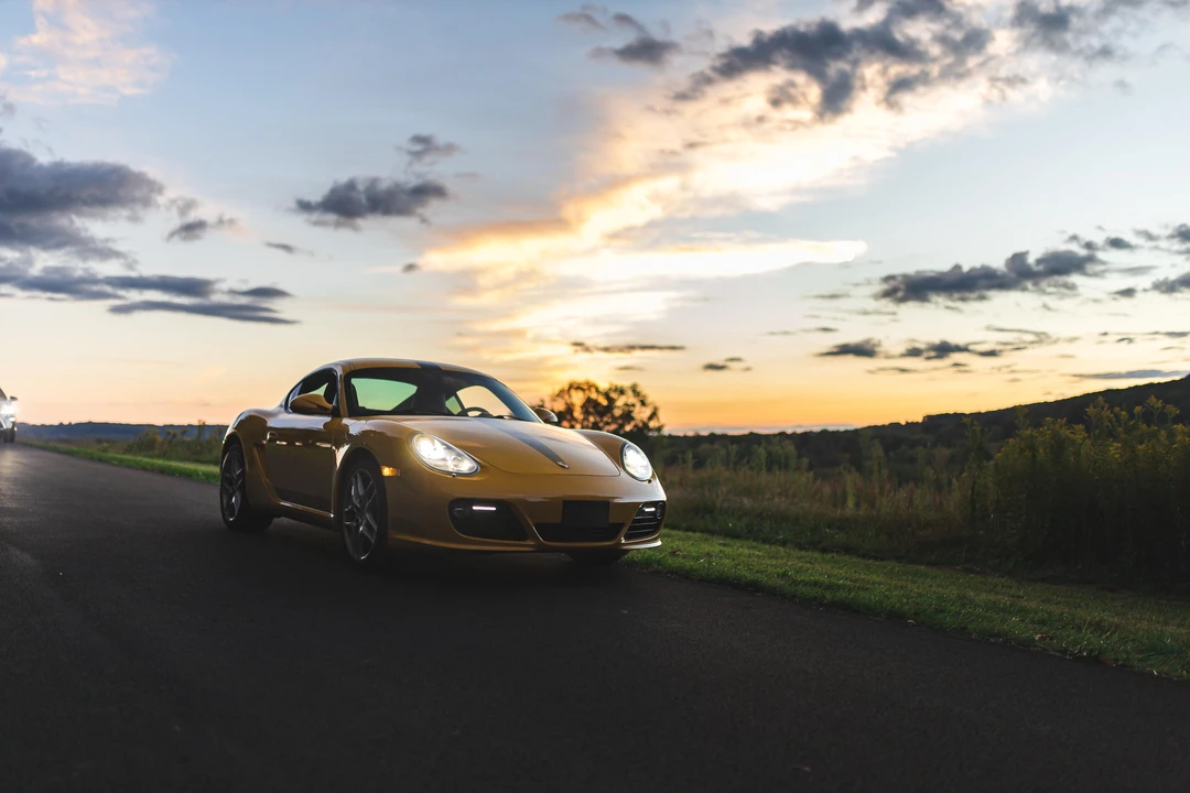 2011 Porsche 987 Cayman S - Image 12 of 31