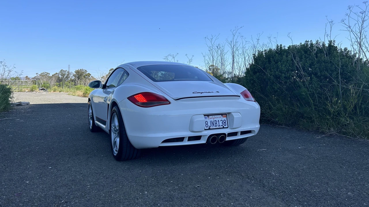 2011 Porsche 987 Cayman S - Image 18 of 31