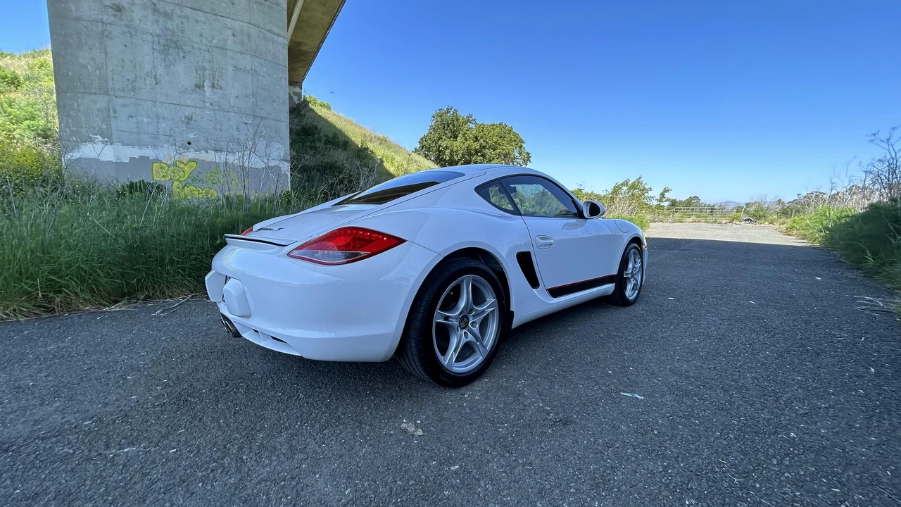 2011 Porsche 987 Cayman S - Image 22 of 31