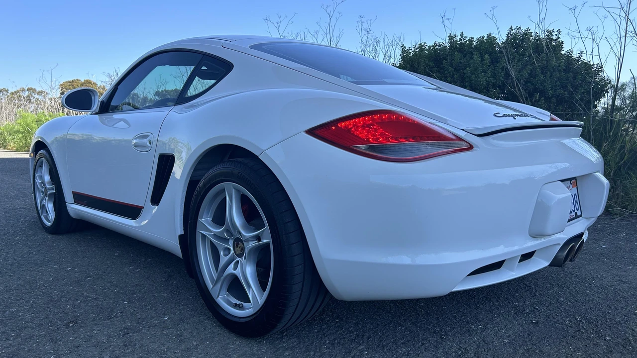 2011 Porsche 987 Cayman S - Image 16 of 31