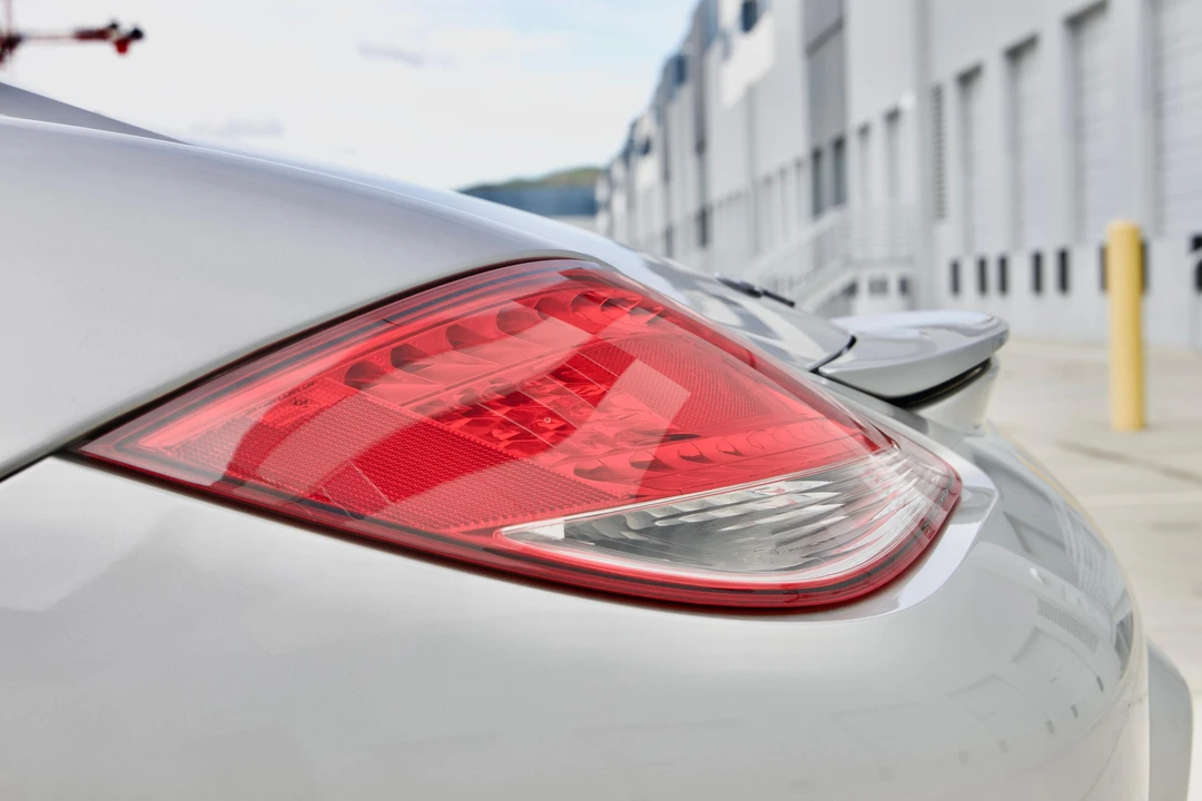 2011 Porsche 987 Cayman S - Image 21 of 31