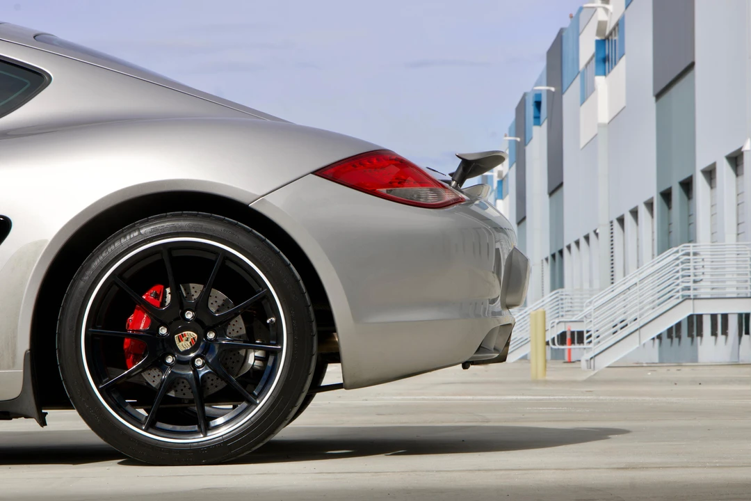 2011 Porsche 987 Cayman S - Image 24 of 31