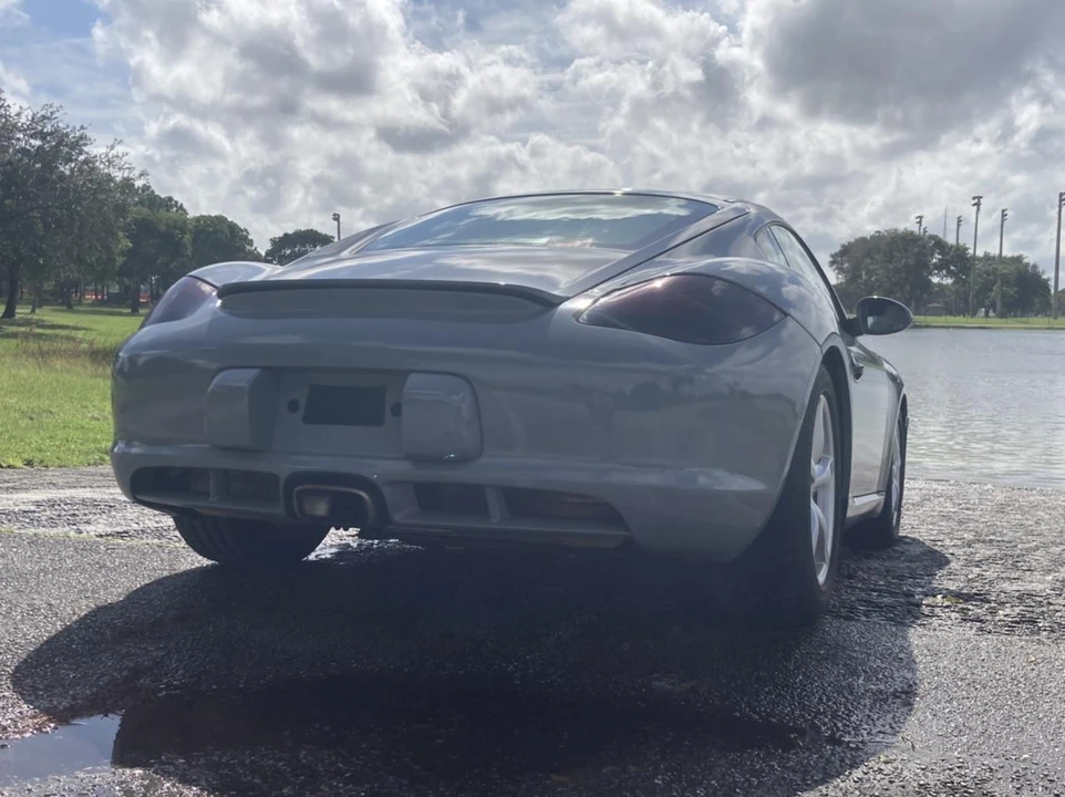 2011 Porsche 987 Cayman - Image 28 of 31