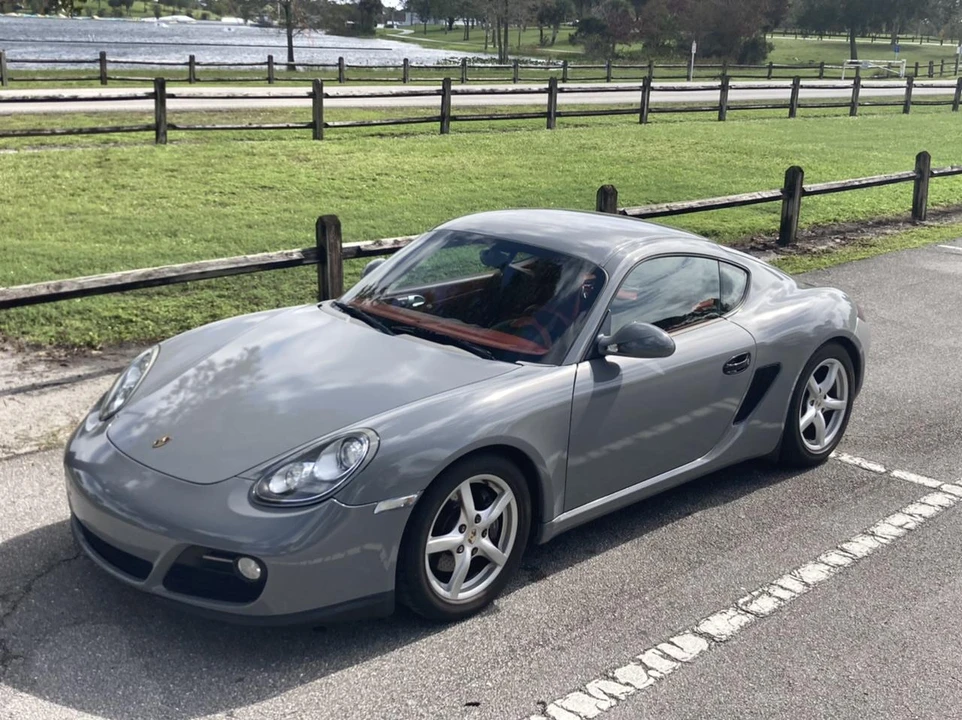 2011 Porsche 987 Cayman - Image 10 of 31