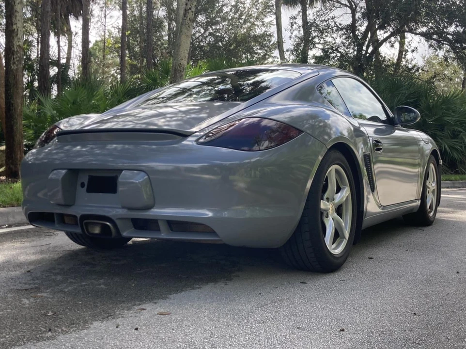 2011 Porsche 987 Cayman - Image 29 of 31