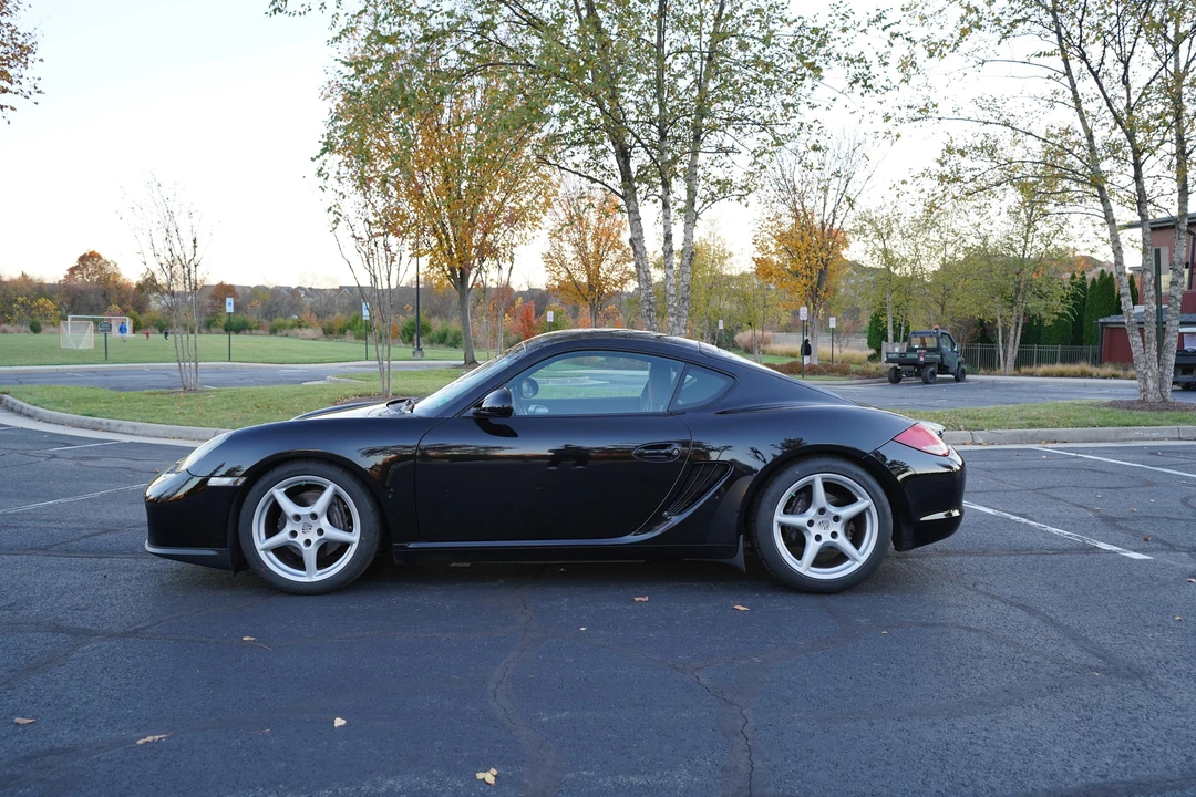 2011 Porsche 987 Cayman - Image 9 of 31
