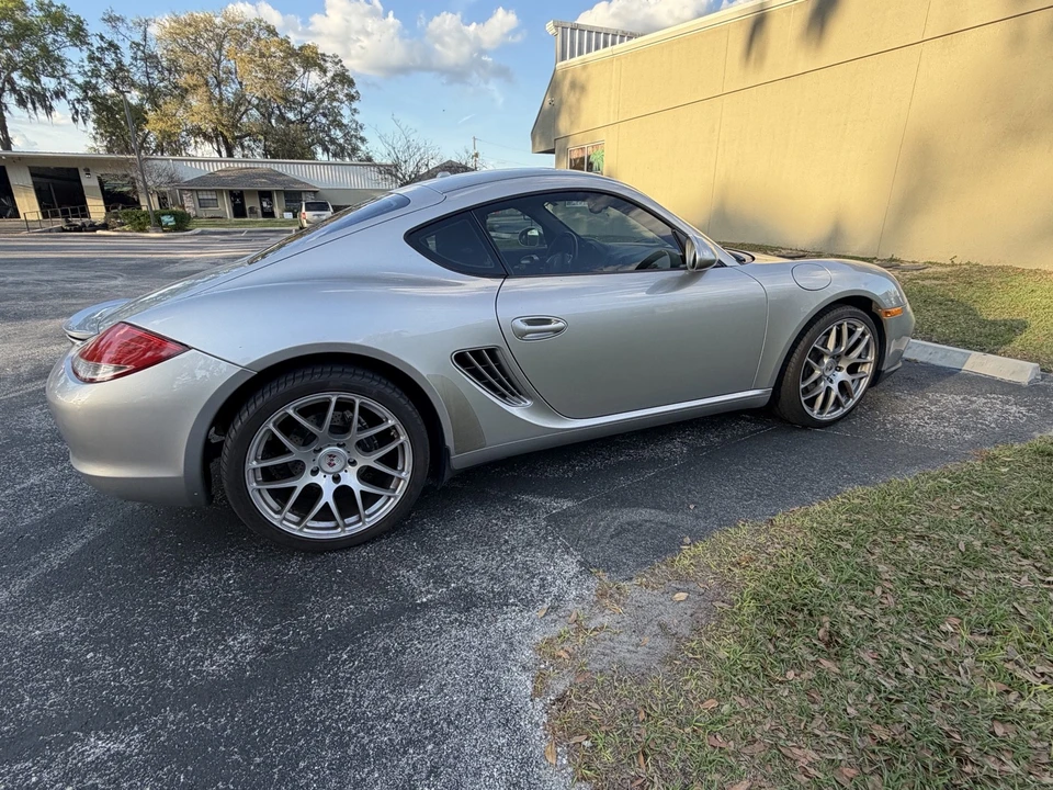 2011 Porsche 987 Cayman - Image 8 of 14