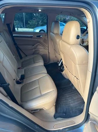 2011 Porsche 958 Cayenne S - Image 6 of 13