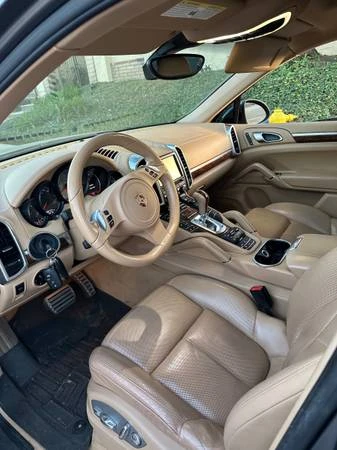 2011 Porsche 958 Cayenne S - Image 12 of 13