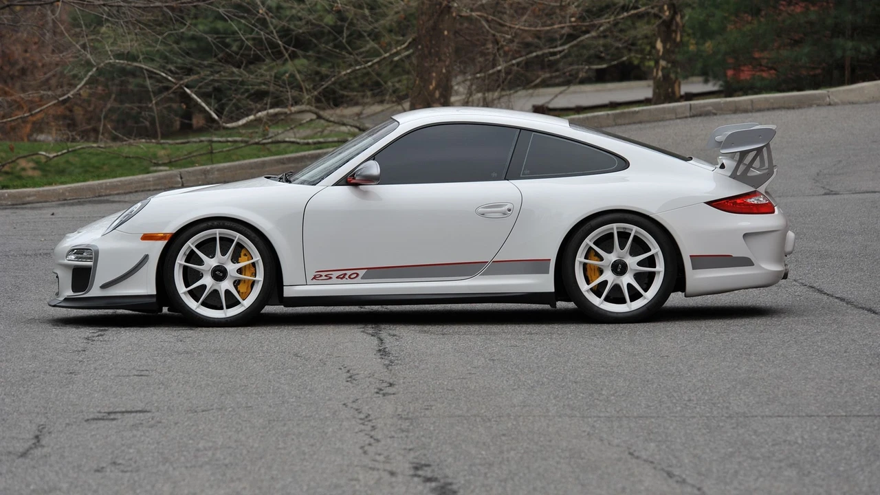 2011 Porsche 997 GT3 RS 4.0 - Image 12 of 31