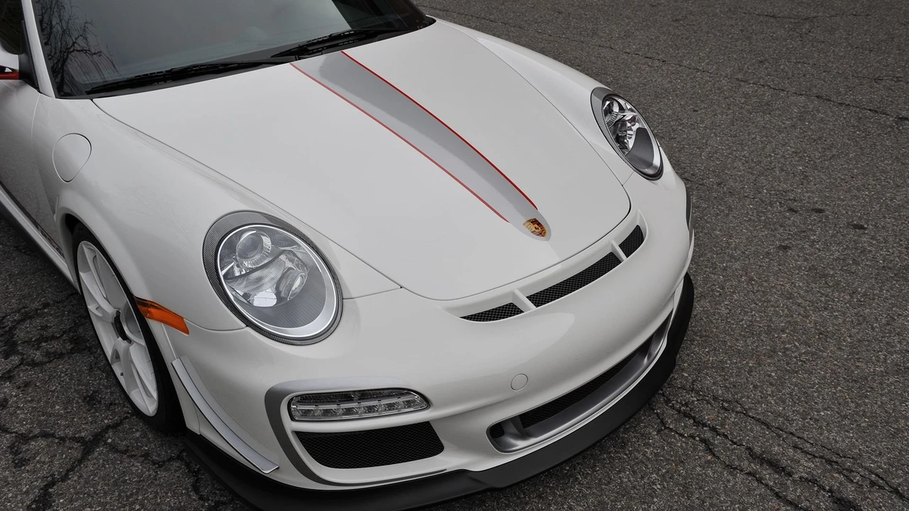 2011 Porsche 997 GT3 RS 4.0 - Image 18 of 31