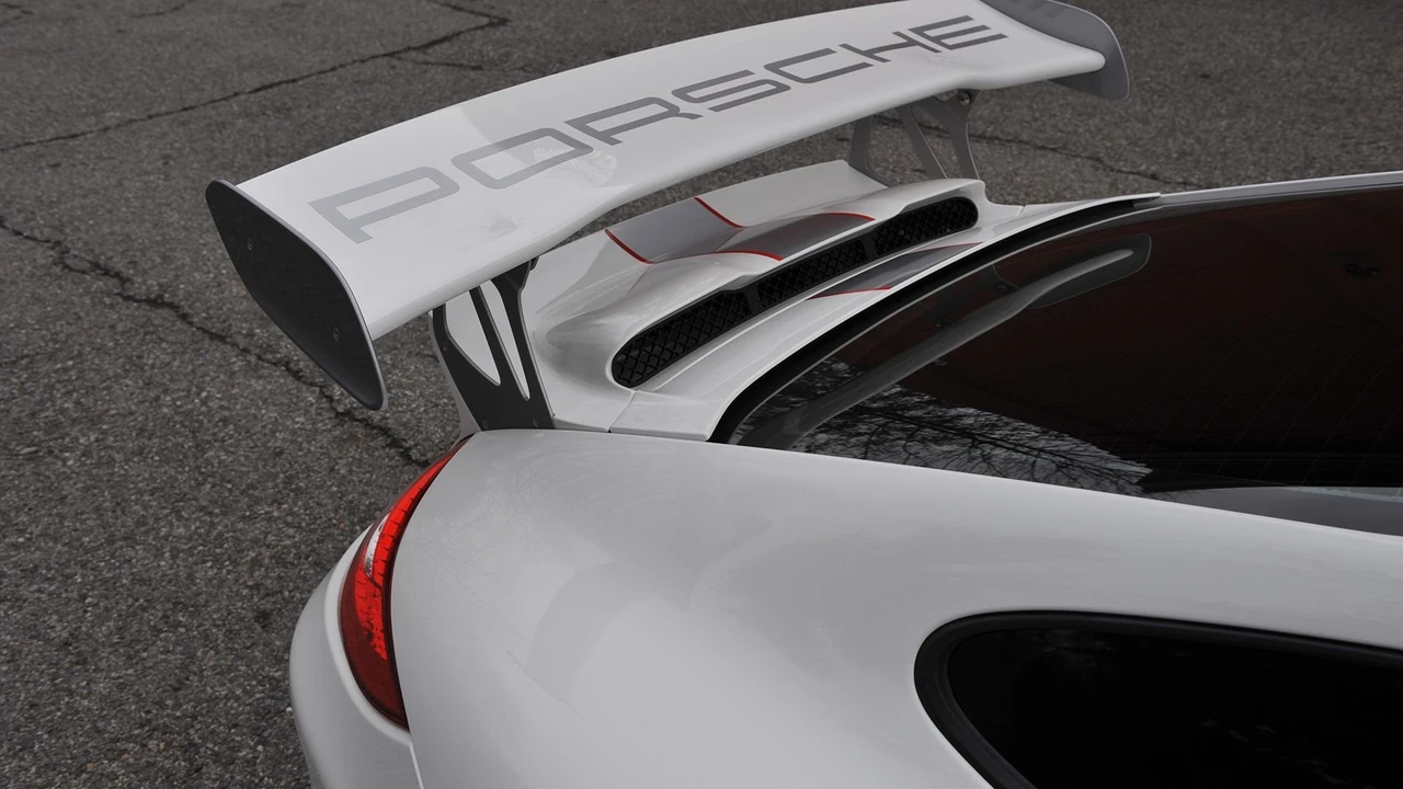 2011 Porsche 997 GT3 RS 4.0 - Image 20 of 31