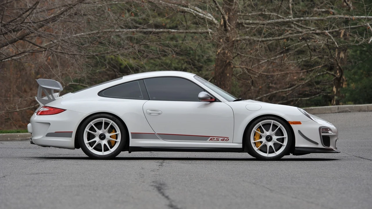 2011 Porsche 997 GT3 RS 4.0 - Image 13 of 31
