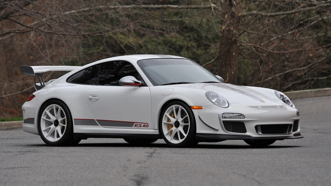 2011 Porsche 997 GT3 RS 4.0 - Image 9 of 31