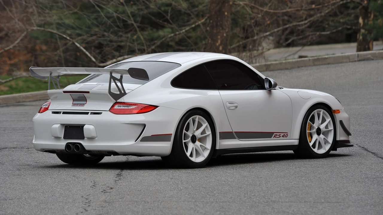 2011 Porsche 997 GT3 RS 4.0 - Image 14 of 31