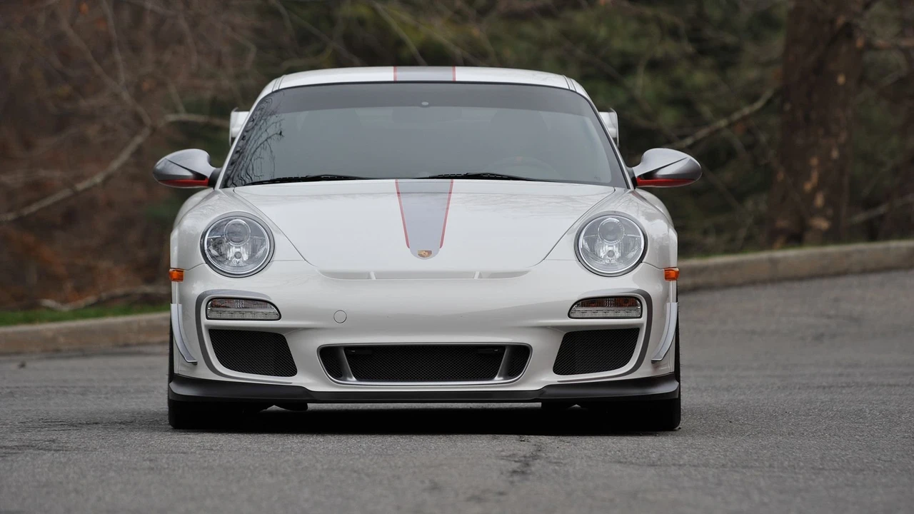 2011 Porsche 997 GT3 RS 4.0 - Image 16 of 31