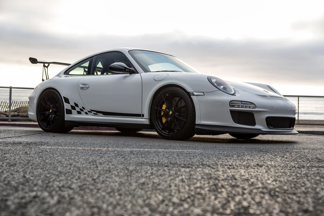 2011 Porsche 997 GT3 RS - Image 10 of 11