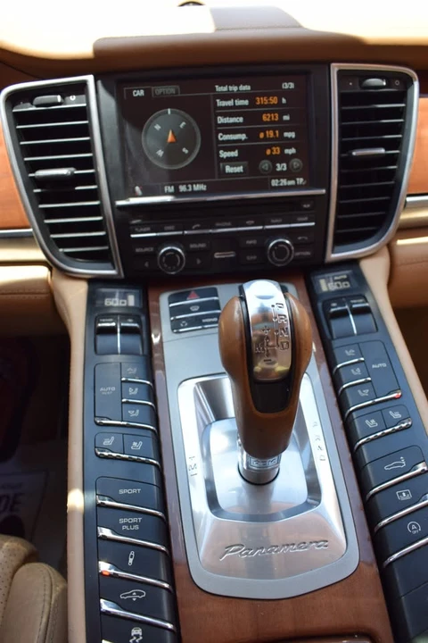 2011 Porsche 970 Panamera - Image 17 of 20