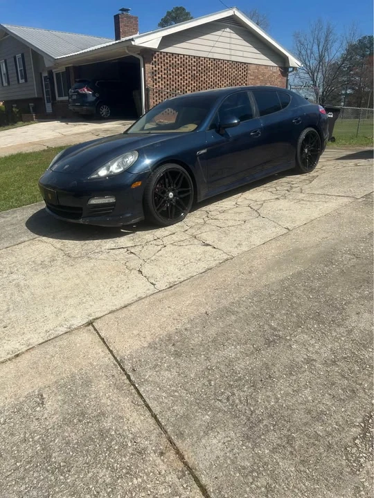 2011 Porsche 970 Panamera - Image 2 of 3