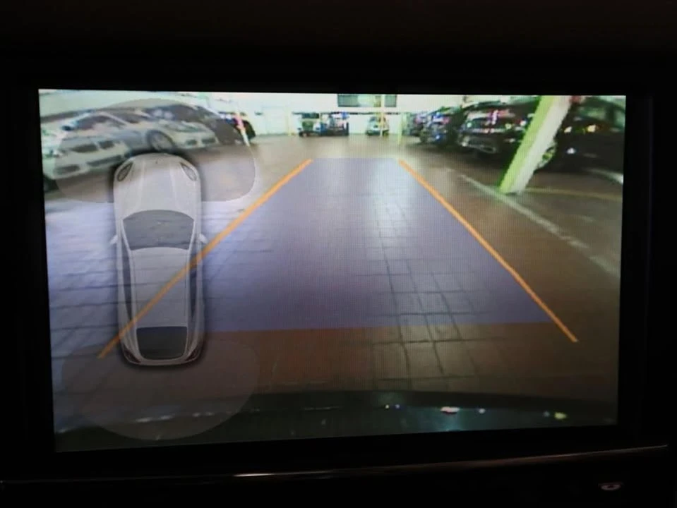 2011 Porsche 970 Panamera - Image 17 of 18
