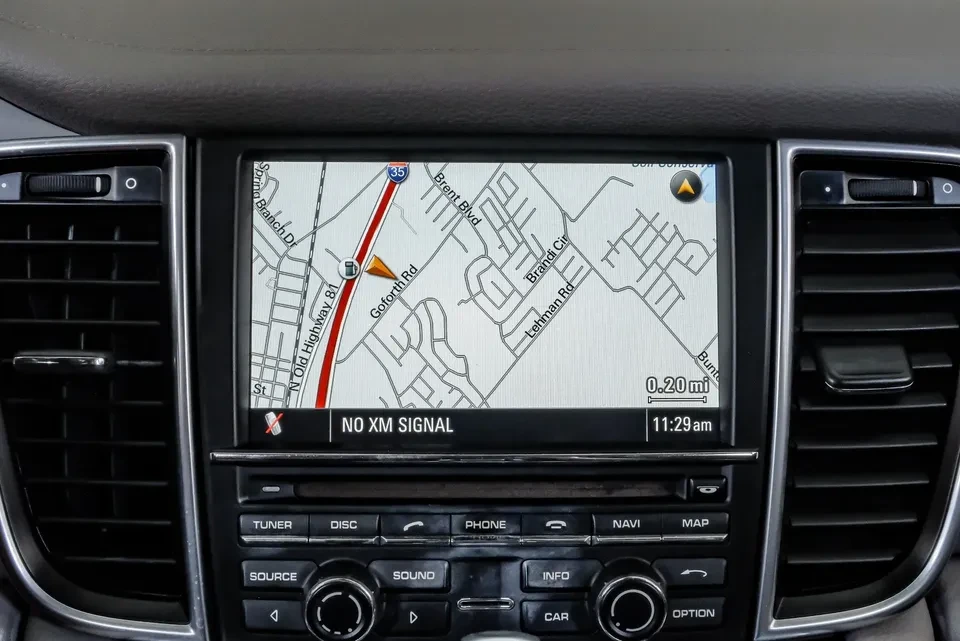2011 Porsche 970 Panamera - Image 13 of 19