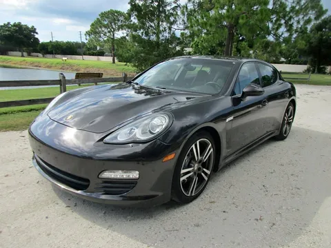 2011 Porsche Panamera 4