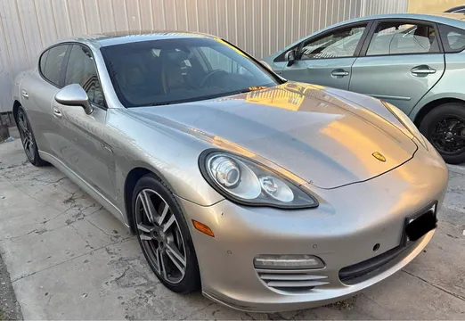 2011 Porsche Panamera 4