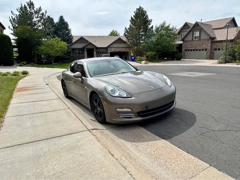 2011 Porsche Panamera 4