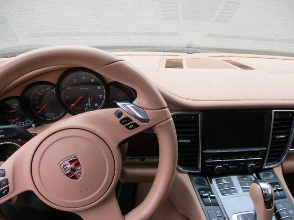 2011 Porsche 970 Panamera - Image 10 of 15