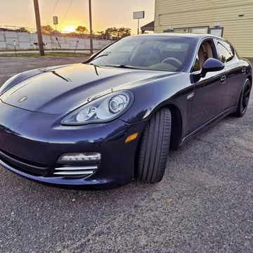 2011 Porsche Panamera 4 Platinum Edition Sedan 4D