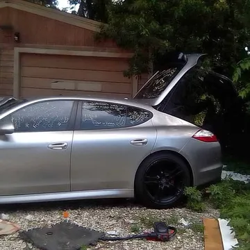 2011 Porsche Panamera 4 Platinum Edition Sedan 4D