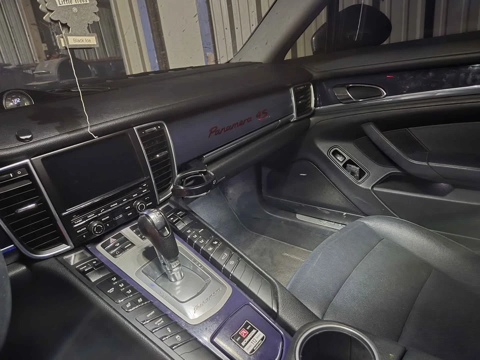 2011 Porsche 970 Panamera 4S - Image 7 of 12
