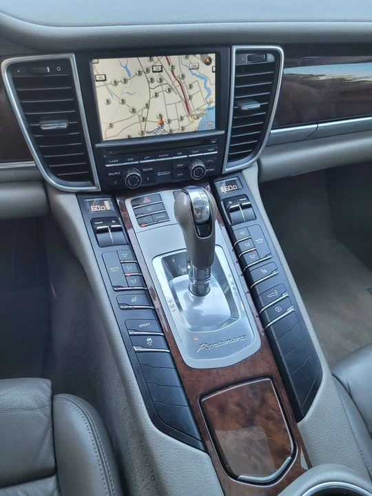 2011 Porsche 970 Panamera - Image 11 of 18