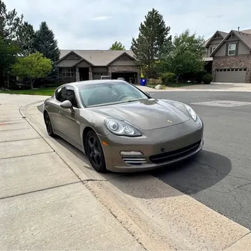 2011 Porsche Panamera 4