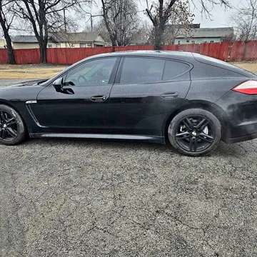 2011 Porsche Panamera 4