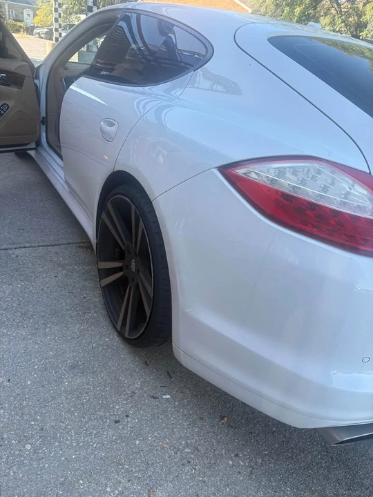 2011 Porsche 970 Panamera - Image 3 of 9