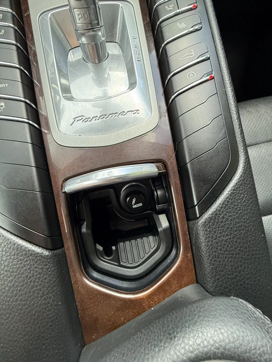 2011 Porsche 970 Panamera - Image 30 of 31