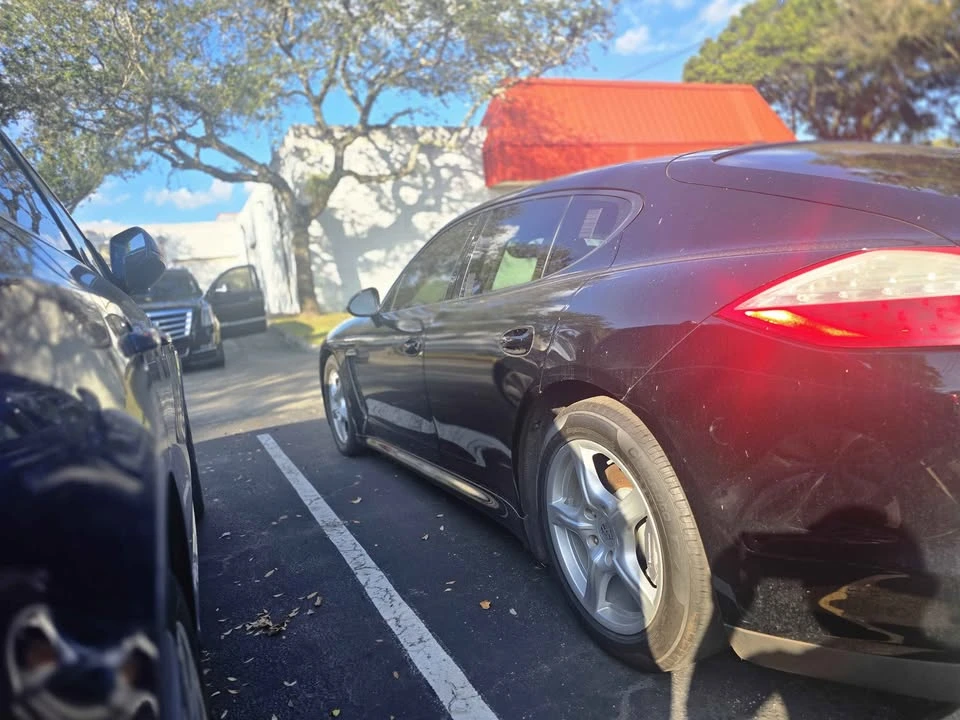 2011 Porsche 970 Panamera 4S - Image 2 of 6