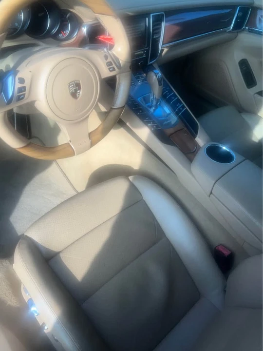 2011 Porsche 970 Panamera 4S - Image 6 of 8