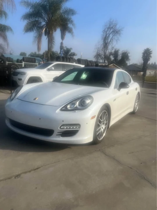 2011 Porsche 970 Panamera 4S - Image 2 of 8
