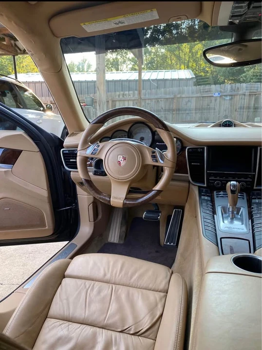 2011 Porsche 970 Panamera 4S - Image 8 of 9