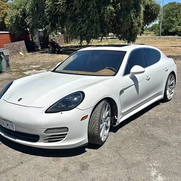 2011 Porsche Panamera 4S
