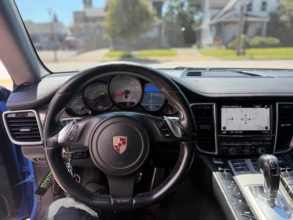 2011 Porsche 970 Panamera 4S - Image 6 of 9