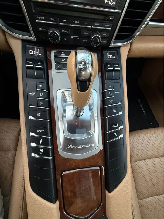 2011 Porsche 970 Panamera 4S - Image 18 of 20