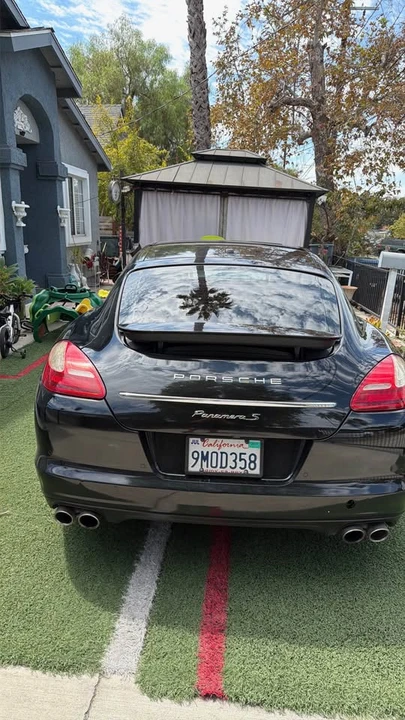 2011 Porsche 970 Panamera 4S - Image 5 of 8