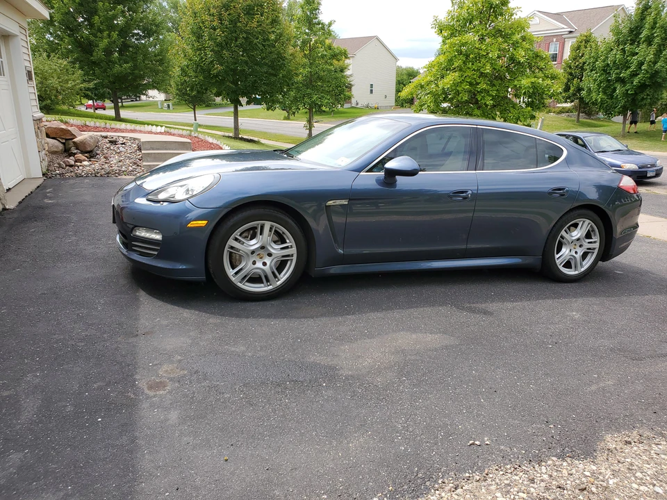 2011 Porsche 970 Panamera S - Image 14 of 31