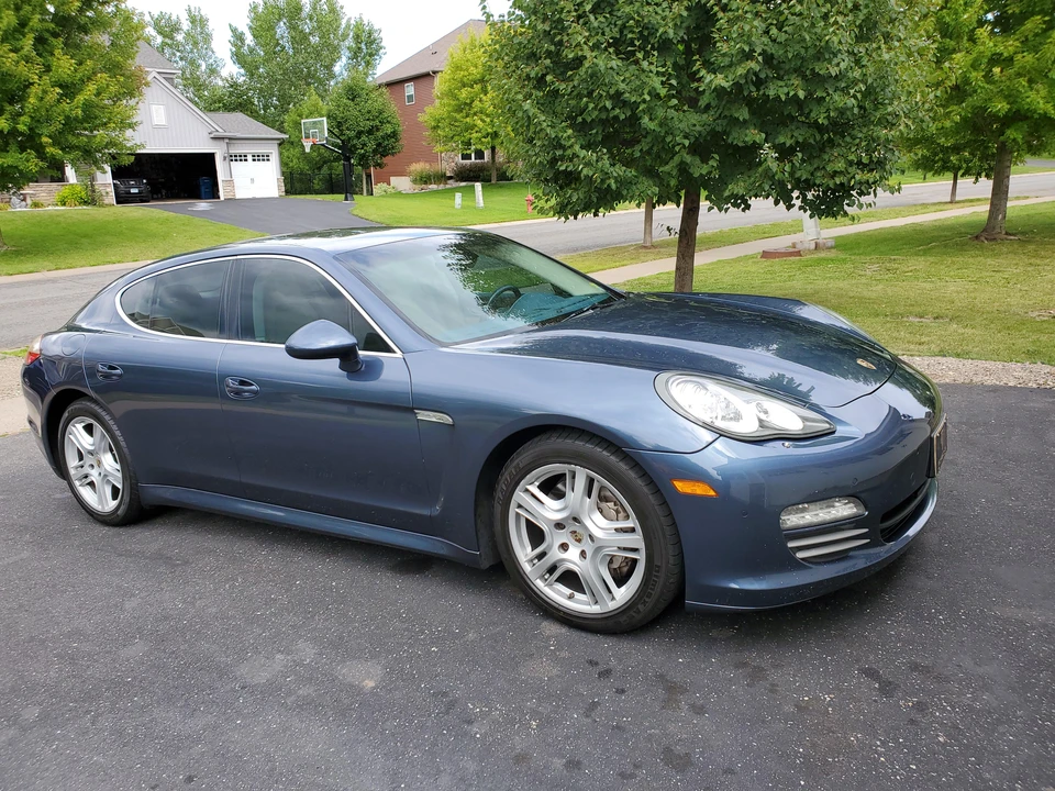 2011 Porsche 970 Panamera S - Image 2 of 31
