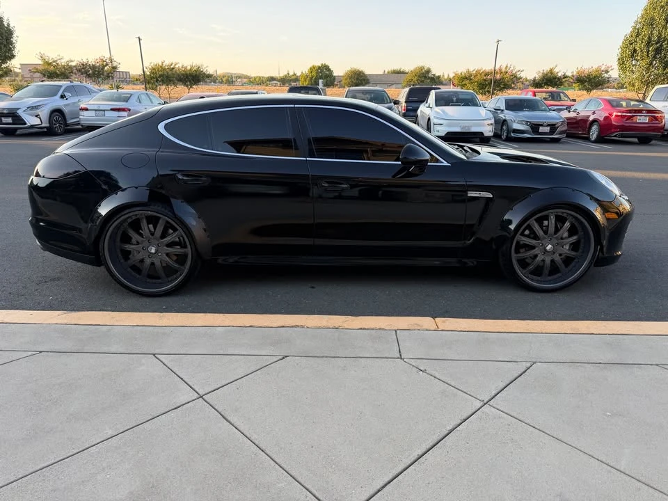 2011 Porsche 970 Panamera 4S - Image 5 of 16